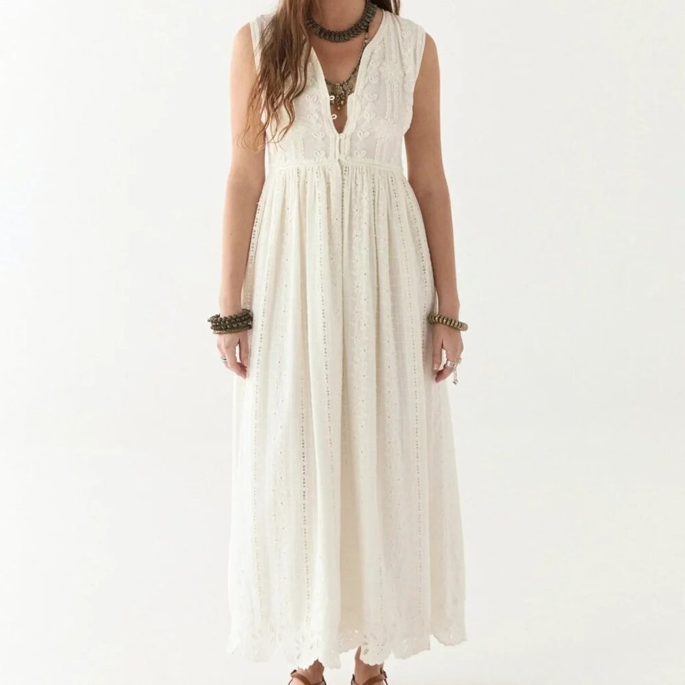 Maison Hotel Amandine Dress